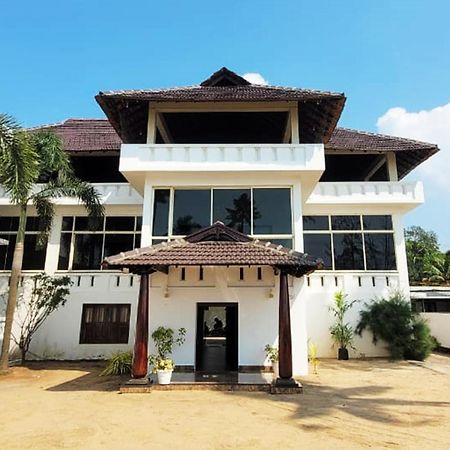 Cherai Beach Palace Экстерьер фото